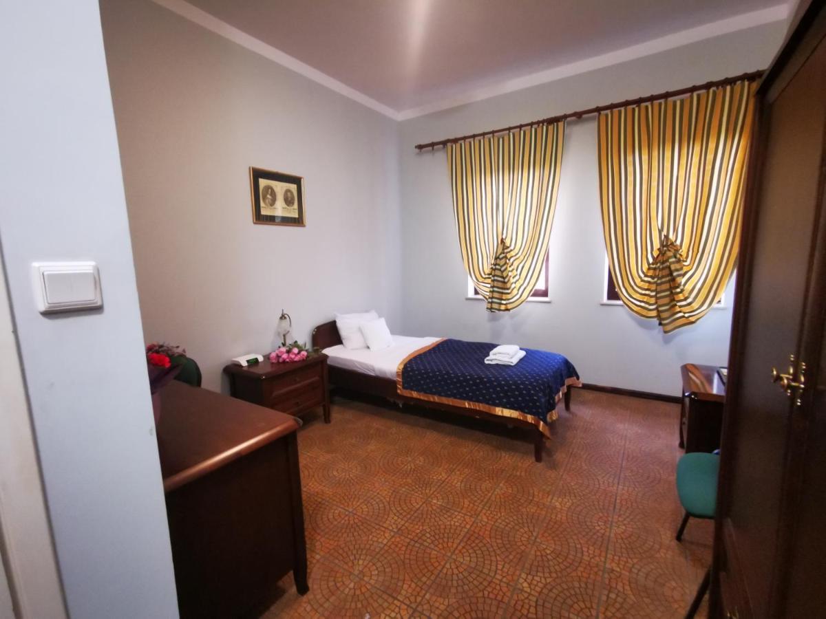 Fort Hotel Warsaw Ngoại thất bức ảnh