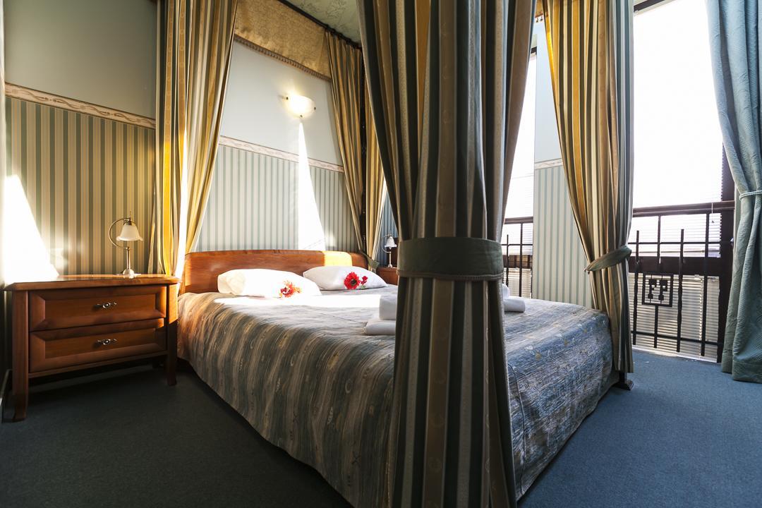 Fort Hotel Warsaw Ngoại thất bức ảnh